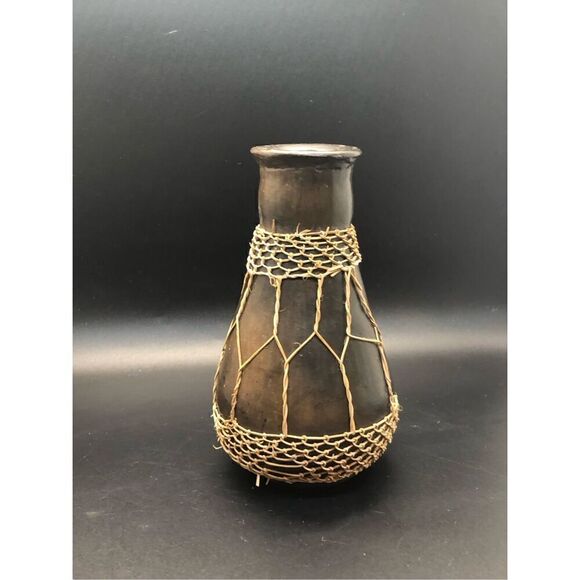 Vintage Mid Century Wooden Vase With Basketry Weave Overlay - Picture 9 of 10